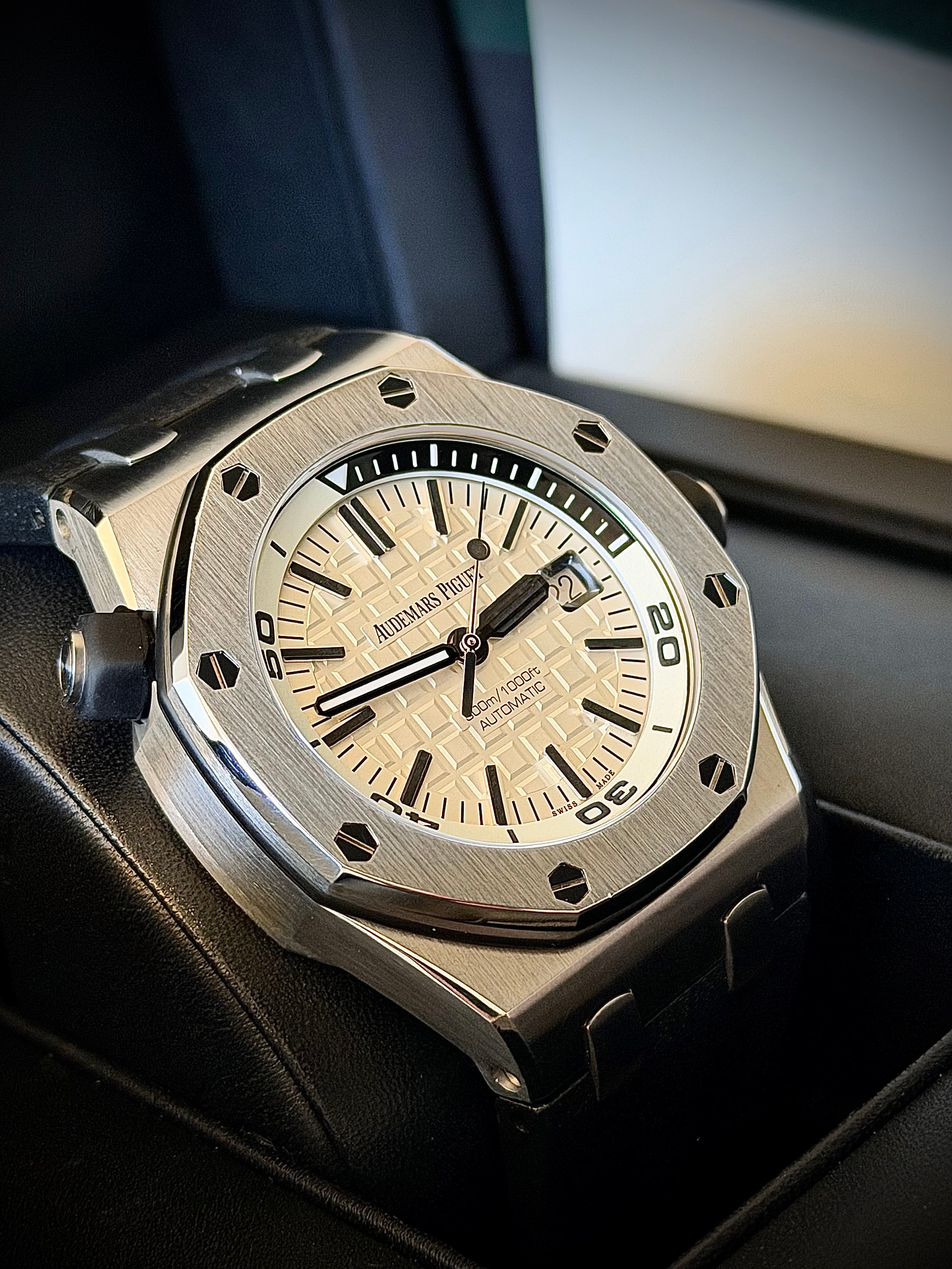 2015 AUDEMARS PIGUET ROYAL OAK OFFSHORE DIVER, FULL SET, INC GST