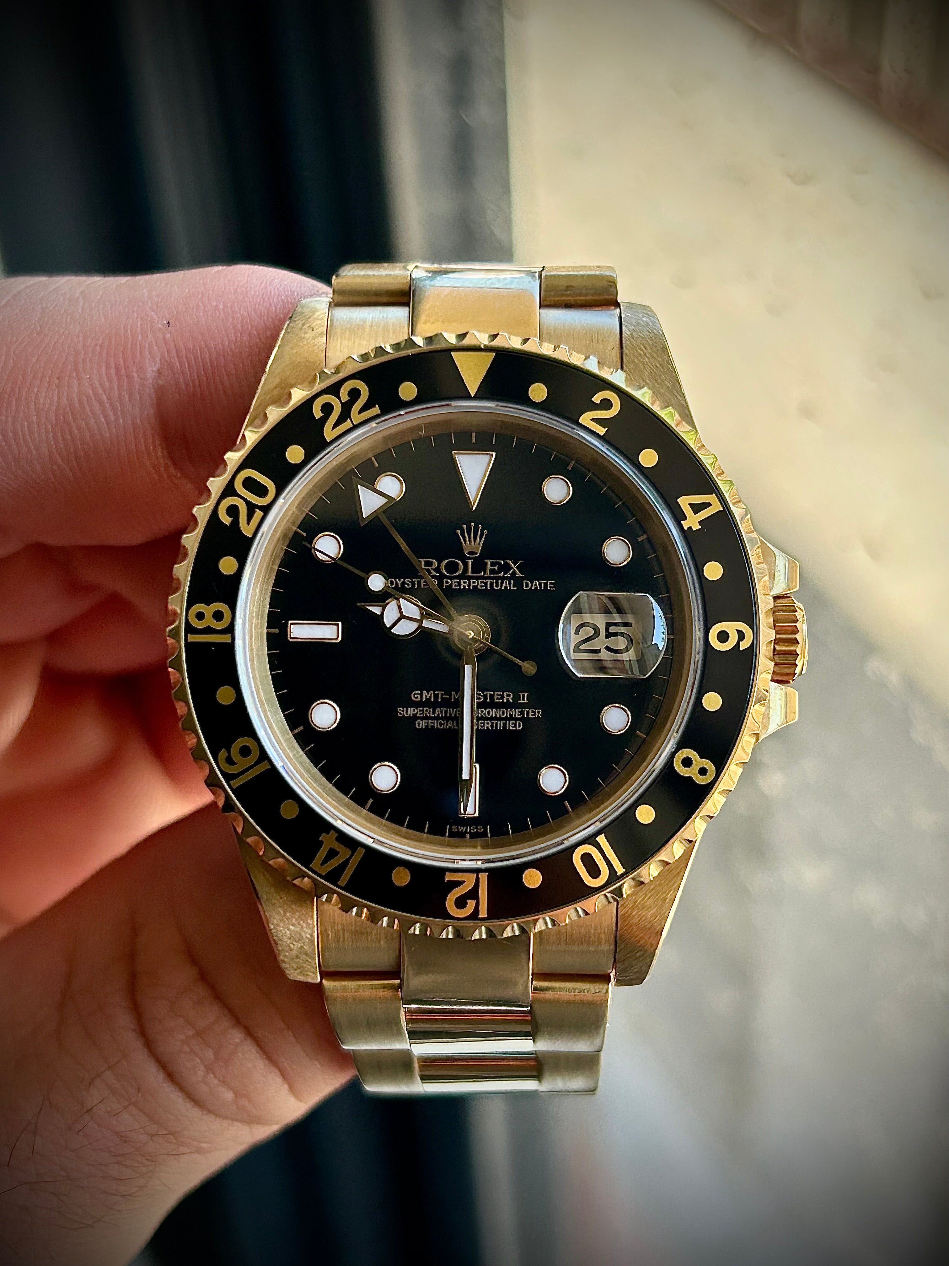 1994 ROLEX GMT MASTER II, SWISS ONLY, 16718, BOX AND BOOKLETS, INC GST