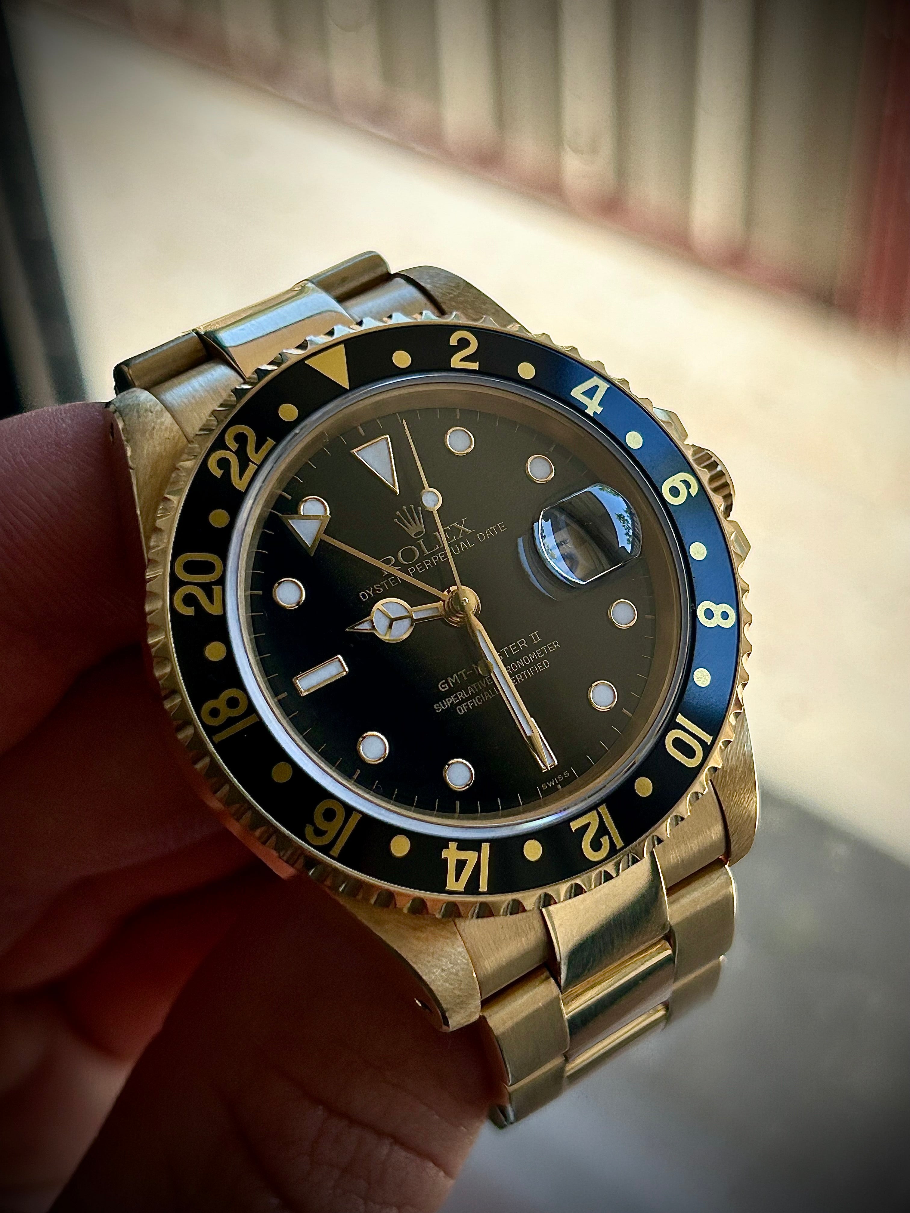 1994 ROLEX GMT MASTER II, SWISS ONLY, 16718, BOX AND BOOKLETS, INC GST