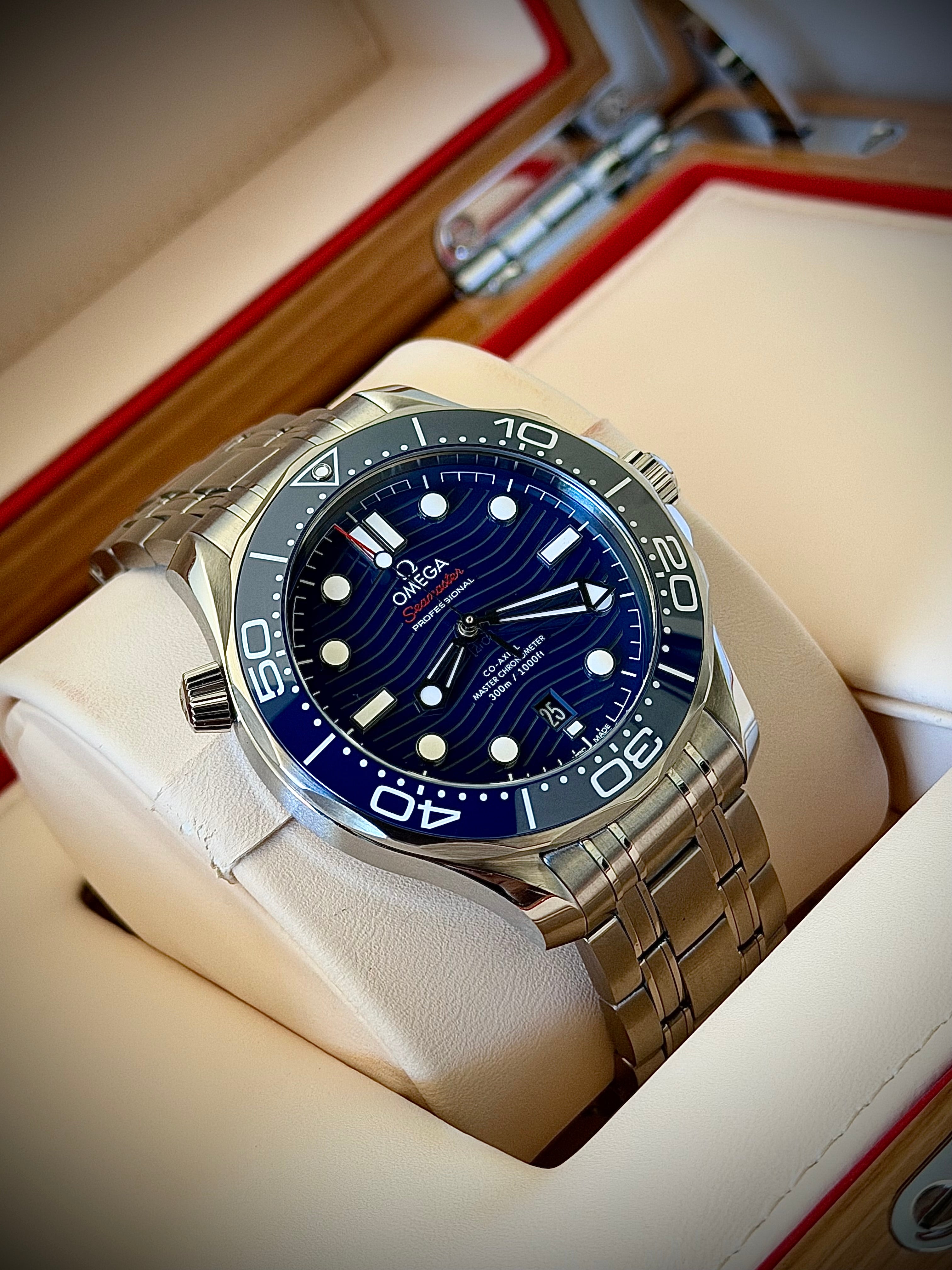 2019 OMEGA SEAMASTER 300, BLUE DIAL, FULL SET, INC GST