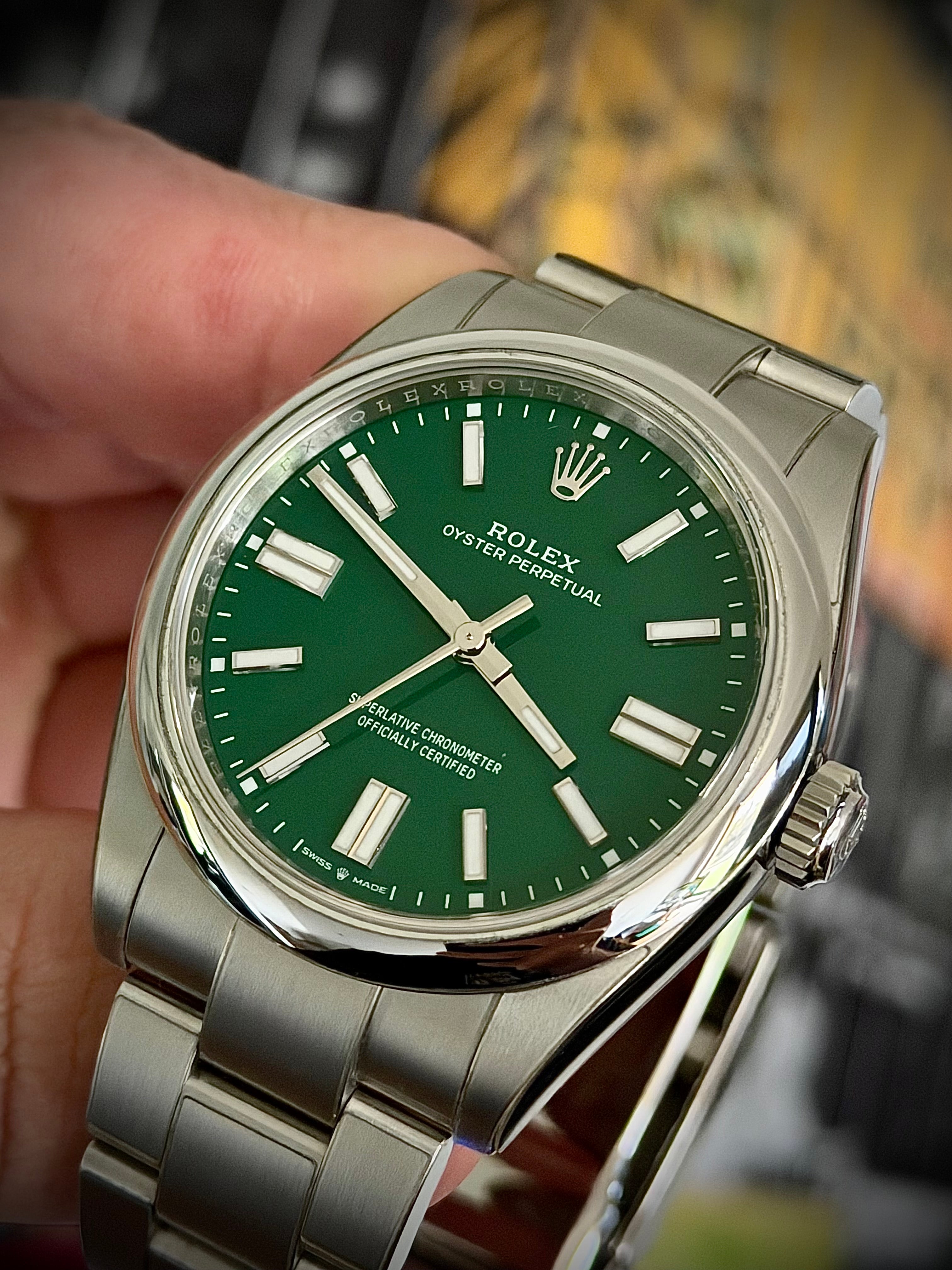 2025 ROLEX OYSTER PERPETUAL 41, 134300, GREEN DIAL, FULL SET, INC GST