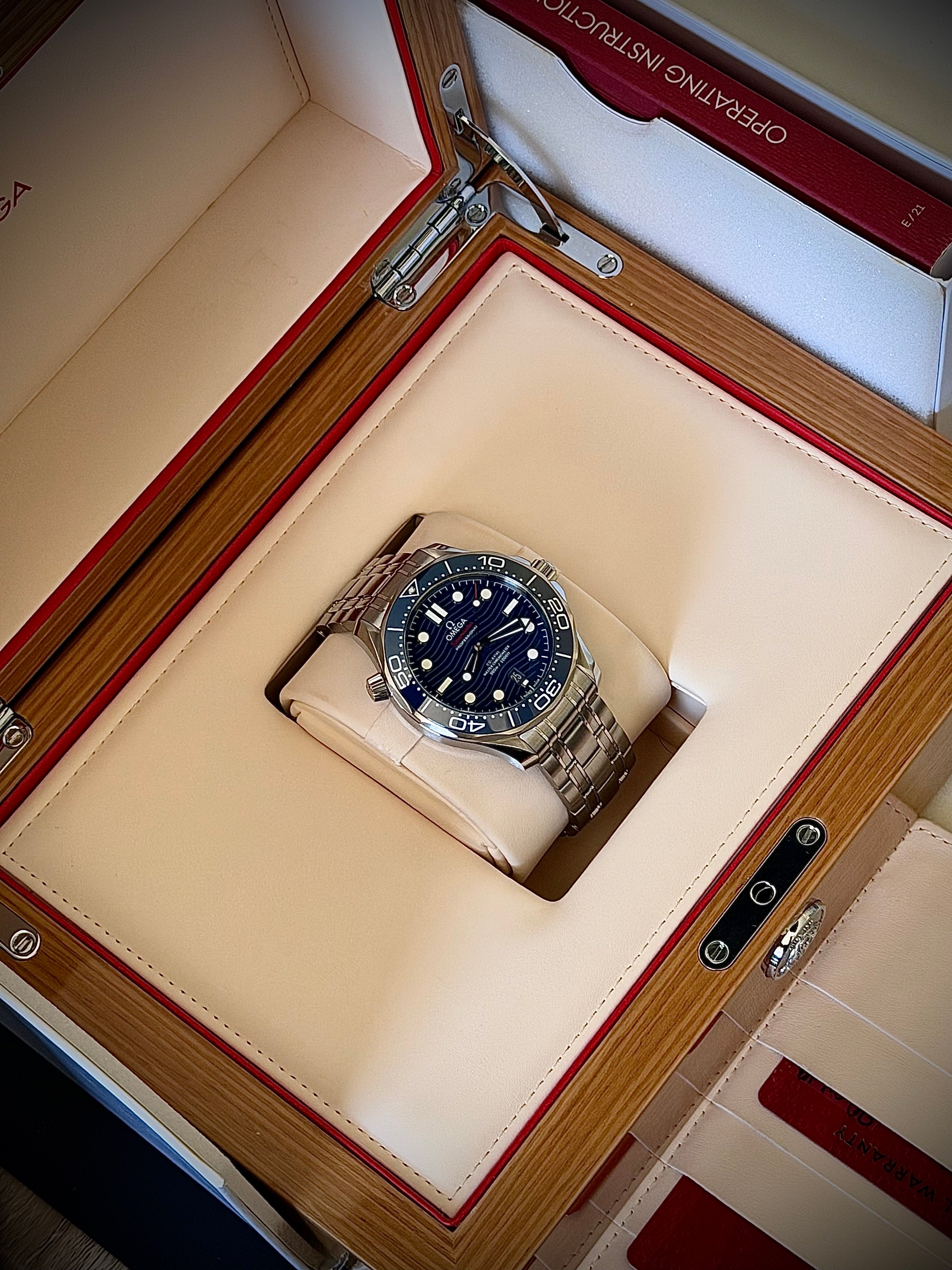 2019 OMEGA SEAMASTER 300, BLUE DIAL, FULL SET, INC GST