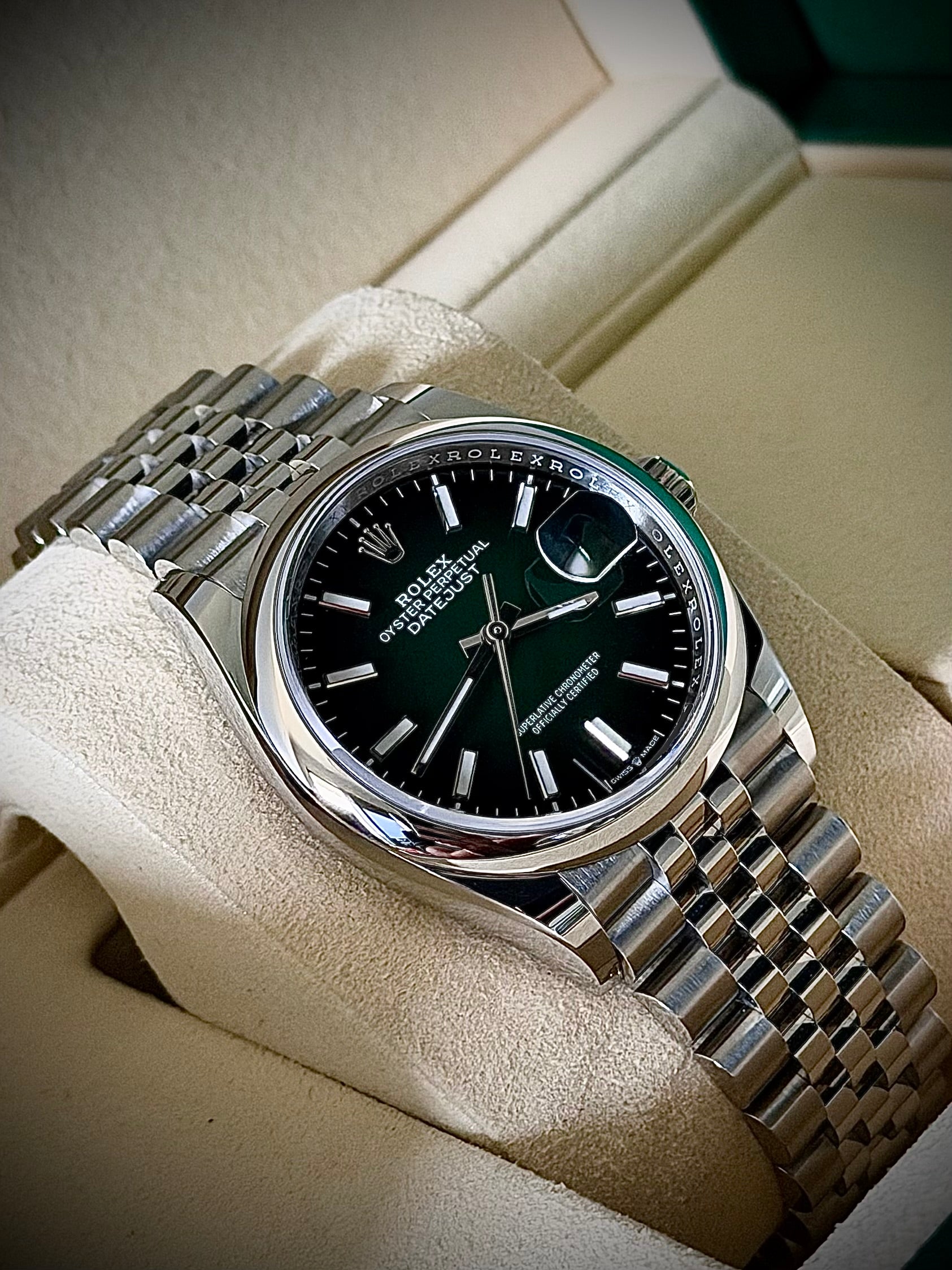 2026 ROLEX DATEJUST 36, 126200, GREEN OMBRÉ DIAL, SMOOTH BEZEL, JUBILEE BRACELET, AS NEW, FULL SET, INC GST