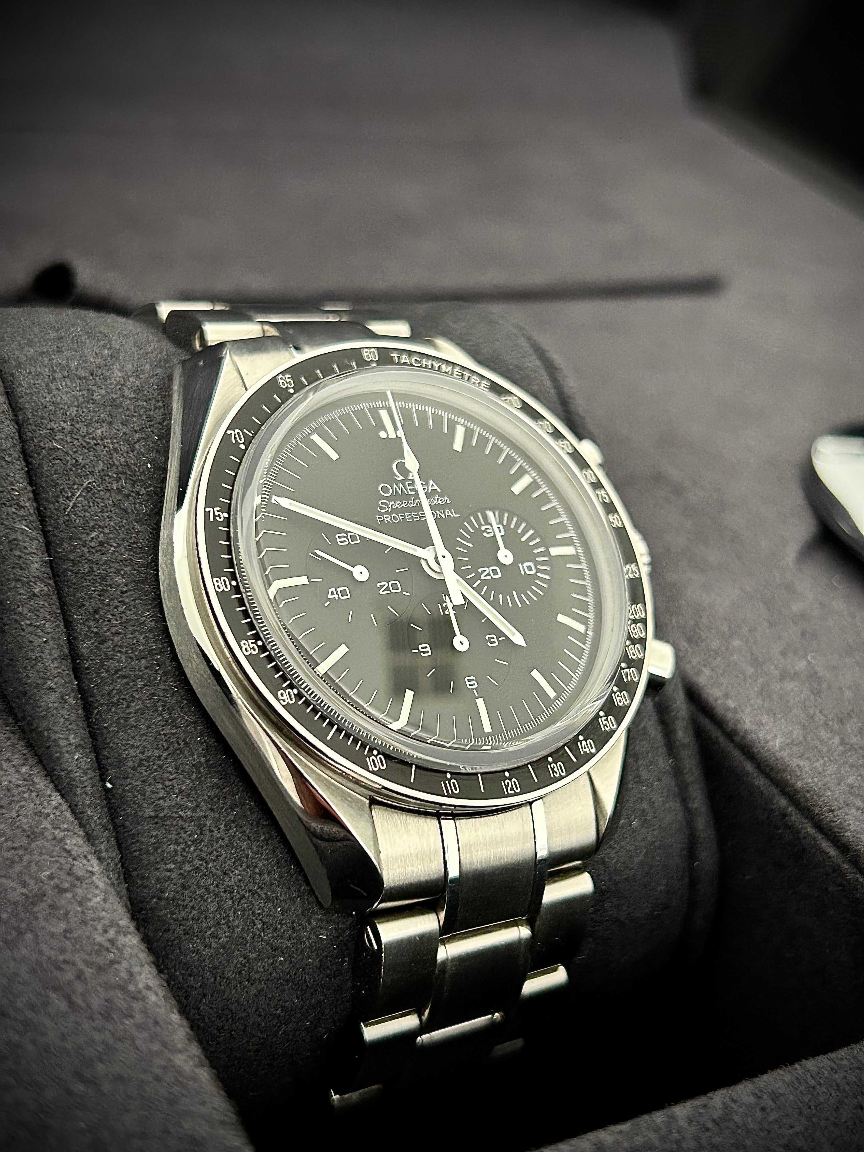 2020 OMEGA SPEEDMASTER MOONWATCH SAPPHIRE SANDWICH, BIG BOX, FULL SET, INC GST