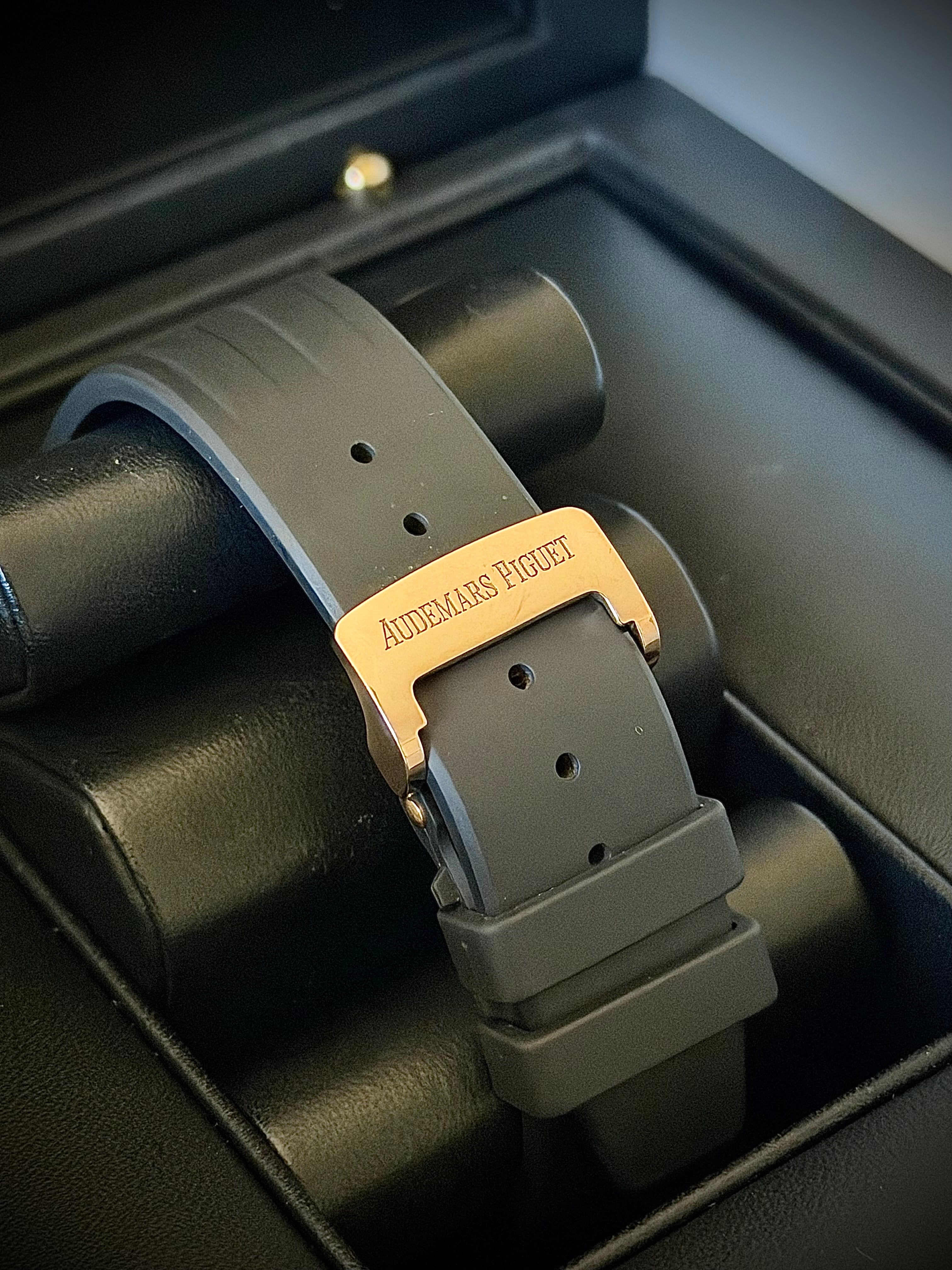 2017 AUDEMARS PIGUET ROYAL OAK, 15400OR, FULL SET, INC GST