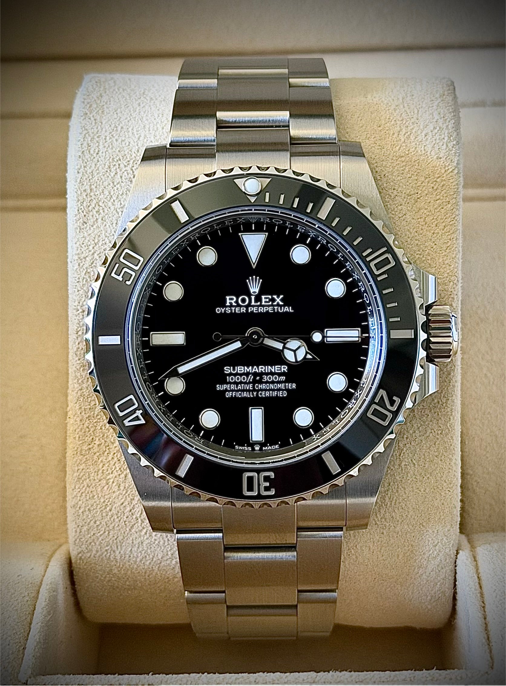 2024 ROLEX SUBMARINER, 124060, NO DATE, FULL SET, NEAR MINT, INC GST