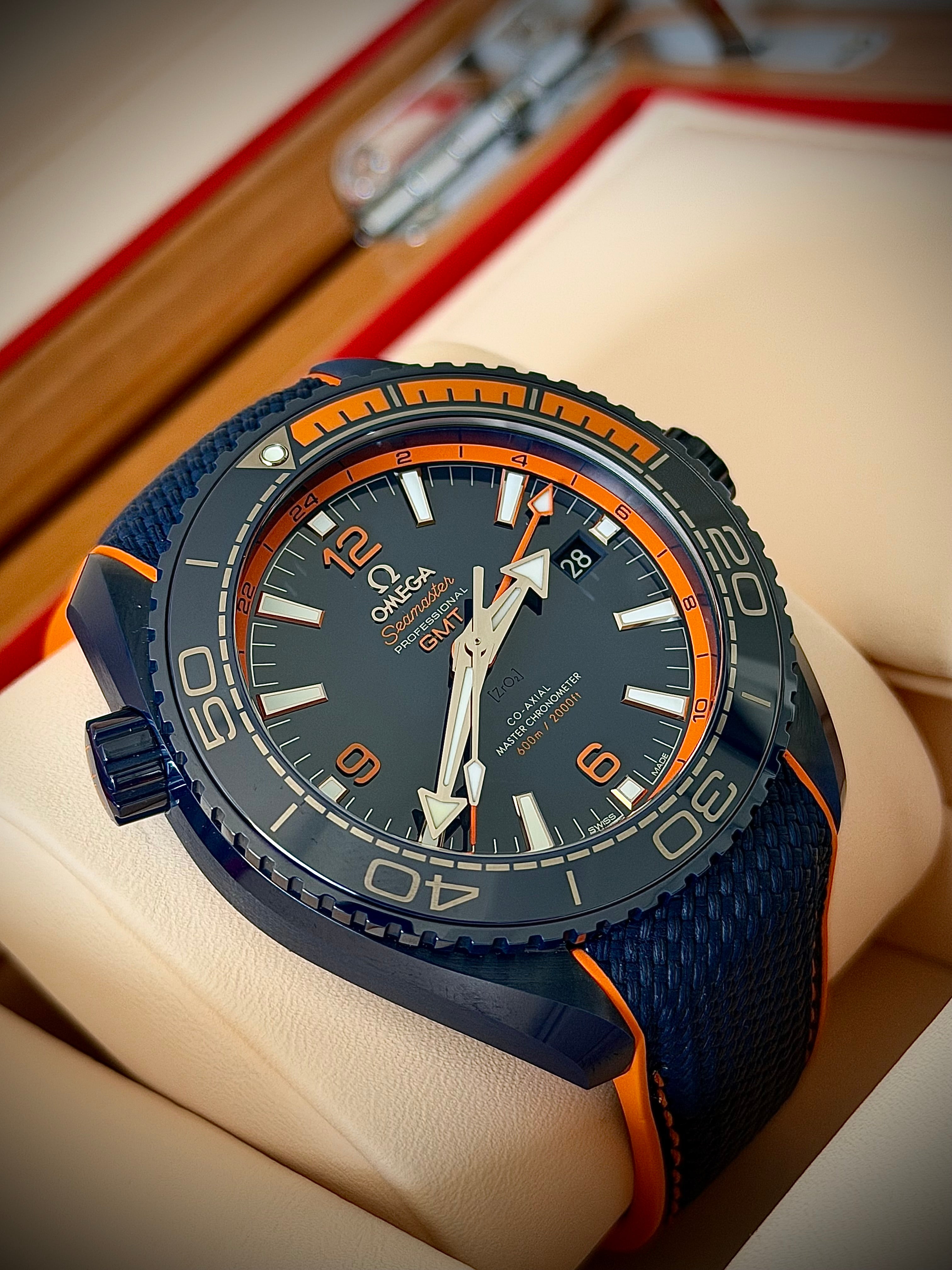 2021 OMEGA SEAMASTER PLANET OCEAN “BIG BLUE” GMT, 215.92.46.22.03.001, FULL SET, INC GST