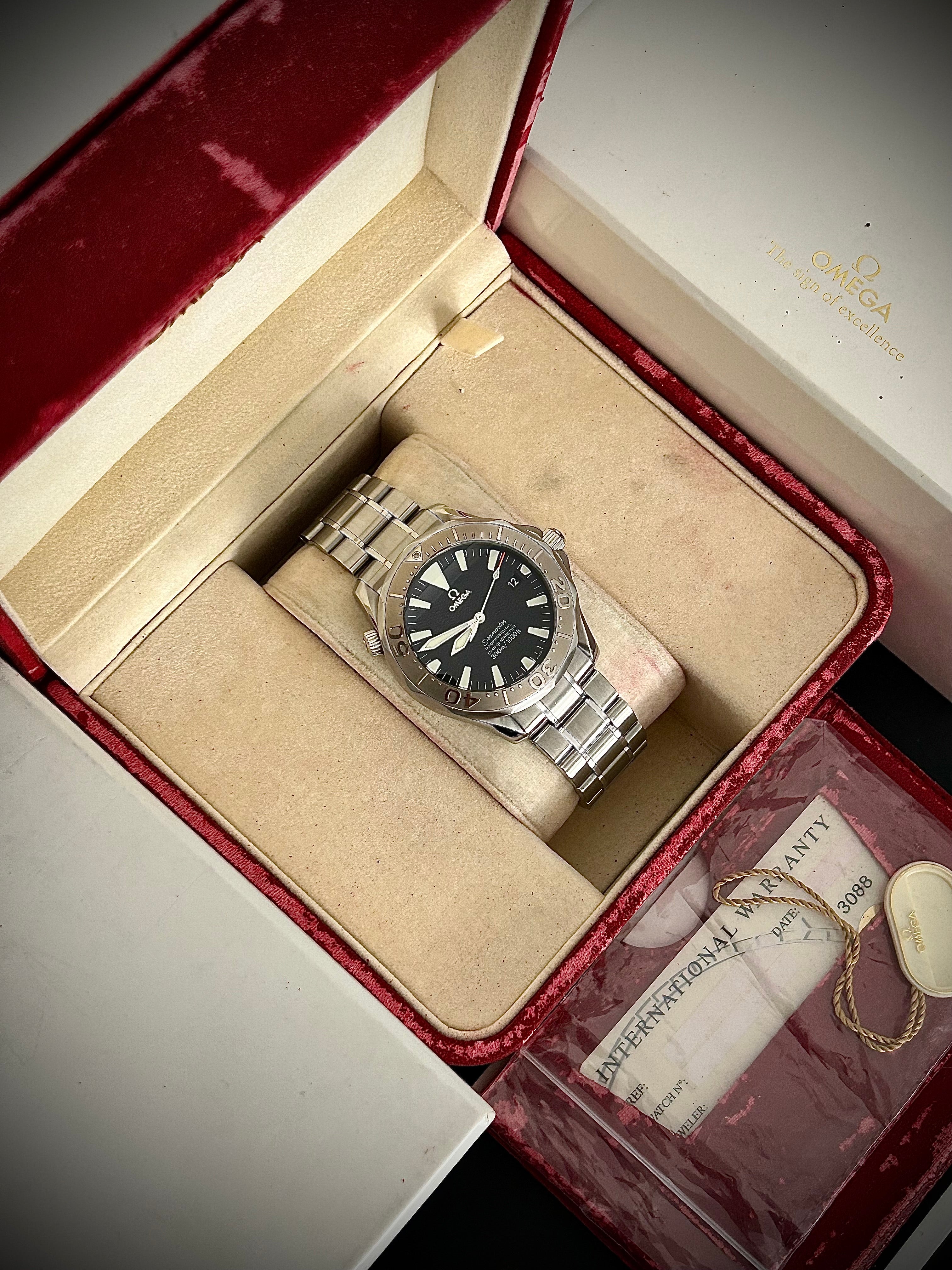 2006 OMEGA SEAMASTER 300, 2230.50, FULL SET, INC GST