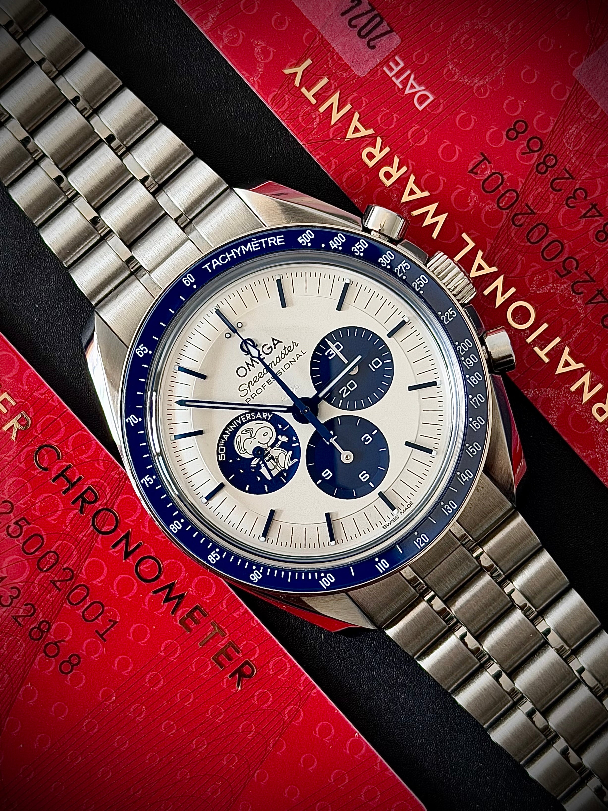 2024 OMEGA SPEEDMASTER SILVER SNOOPY ON BRACELET, FULL SET, INC GST