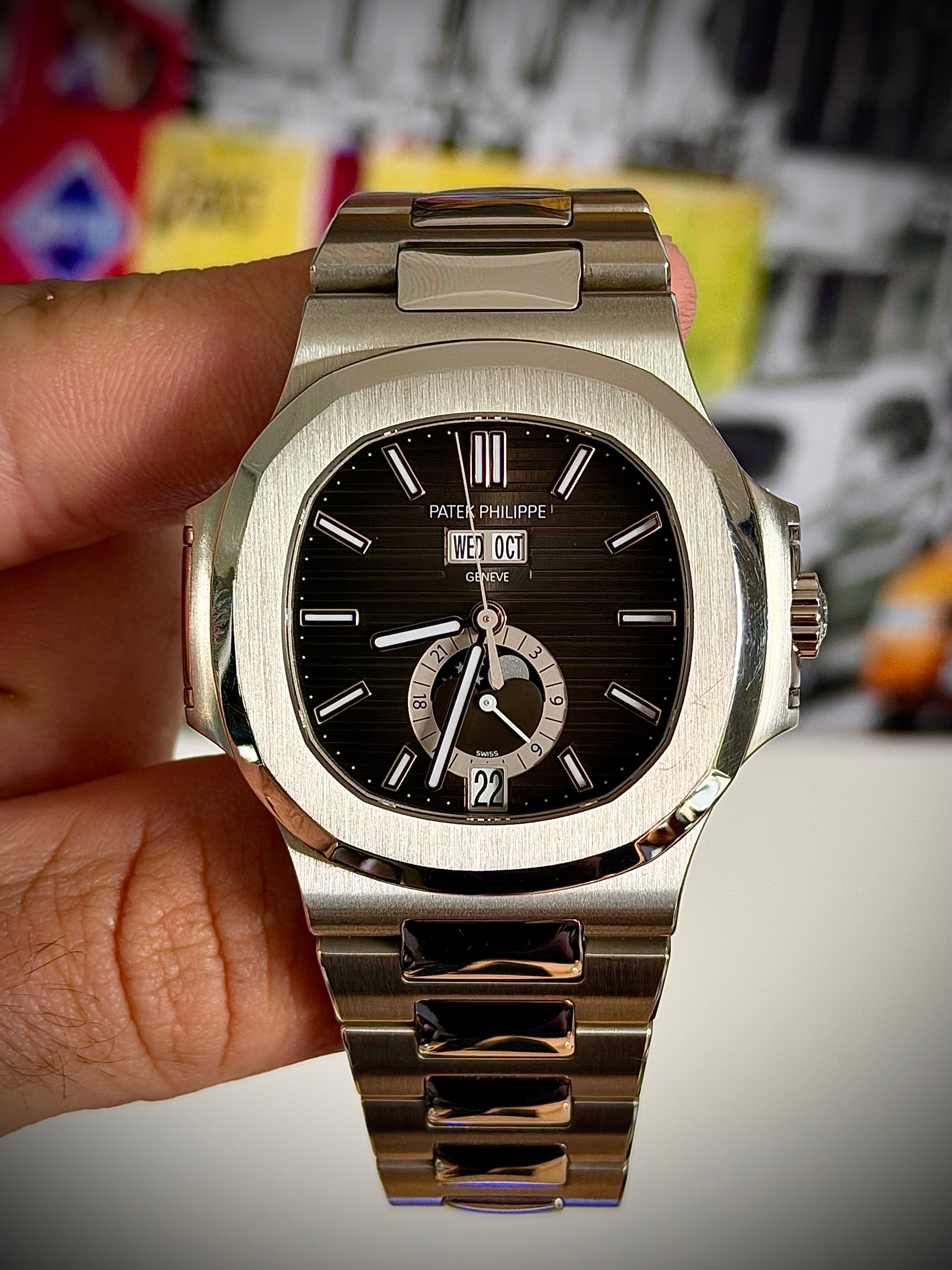 PATEK PHILIPPE NAUTILUS ANNUAL CALENDAR, 5726A, BOX & 2024 PATEK SERVICE, INC GS