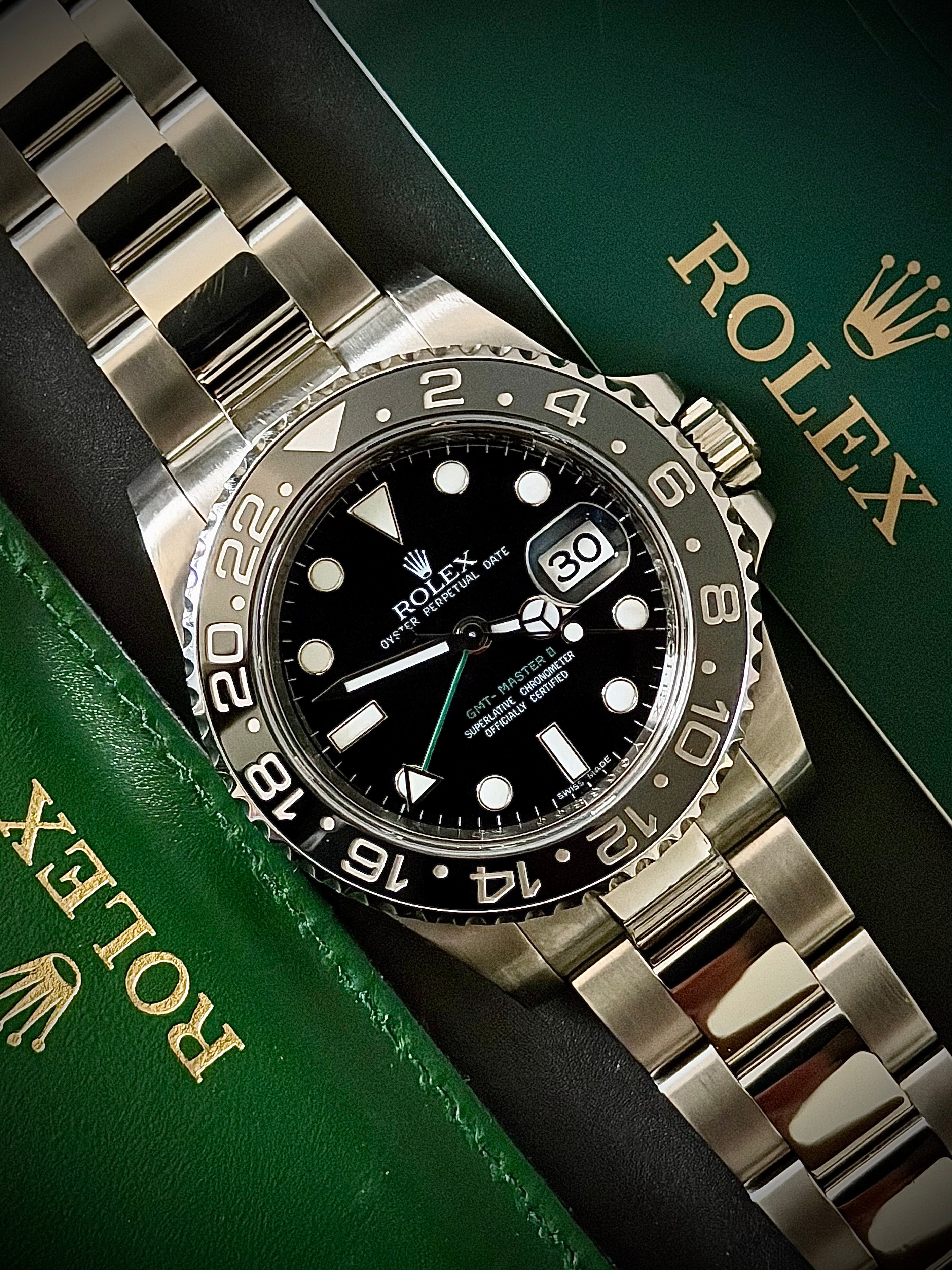 2010 ROLEX GMT-MASTER II, 116710LN, GREEN GMT HAND, ONE OWNER, FULL COLLECTOR’S SET, ORIGINAL INVOICE & 2020 RSC, INC GST