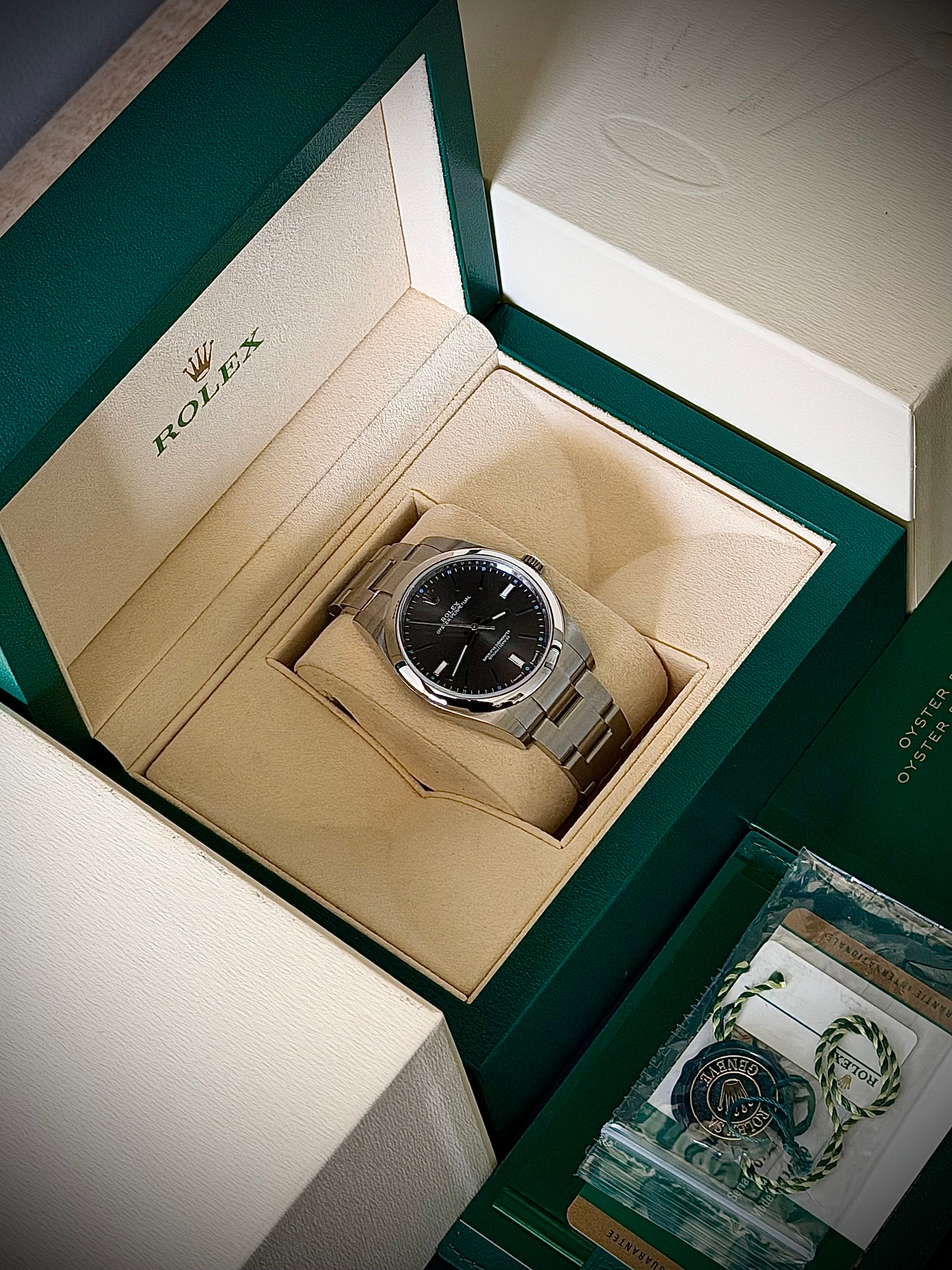 2018 ROLEX OYSTER PERPETUAL 39, 114300, RHODIUM DIAL, FULL SET, INC GST