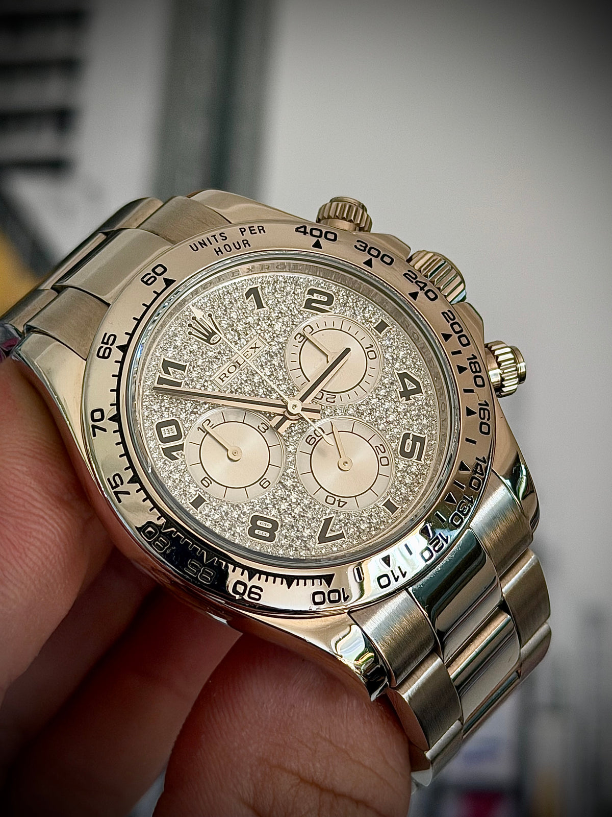 2008 ROLEX COSMOGRAPH DAYTONA, 116509, 18CT WHITE GOLD, FACTORY DIAMOND PAVÉ DIAL, BOX AND PAPERS, EXCELLENT CONDITION, INC GST