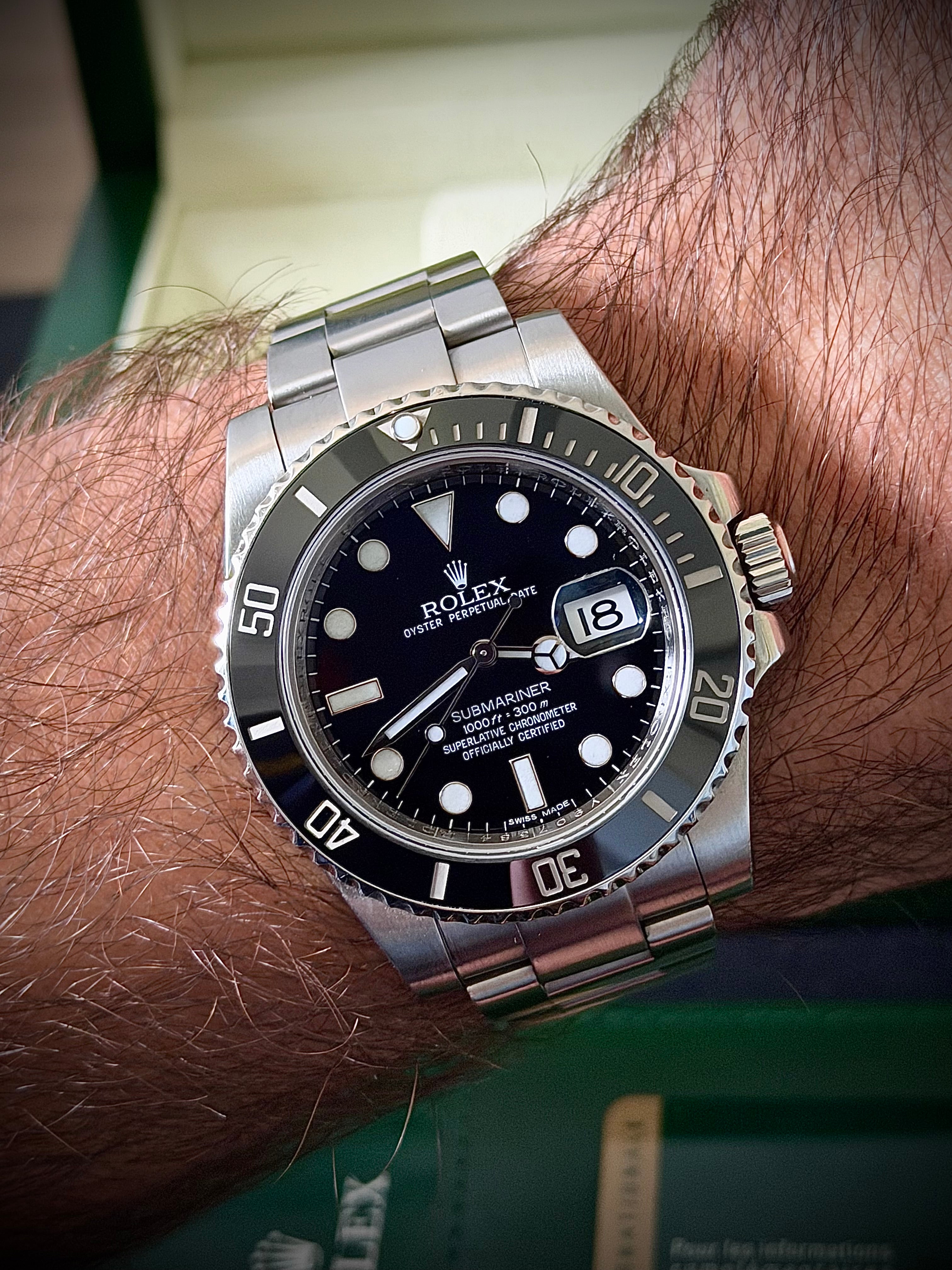 2010 ROLEX SUBMARINER DATE 116610LN, BOX AND PAPERS, INC GST
