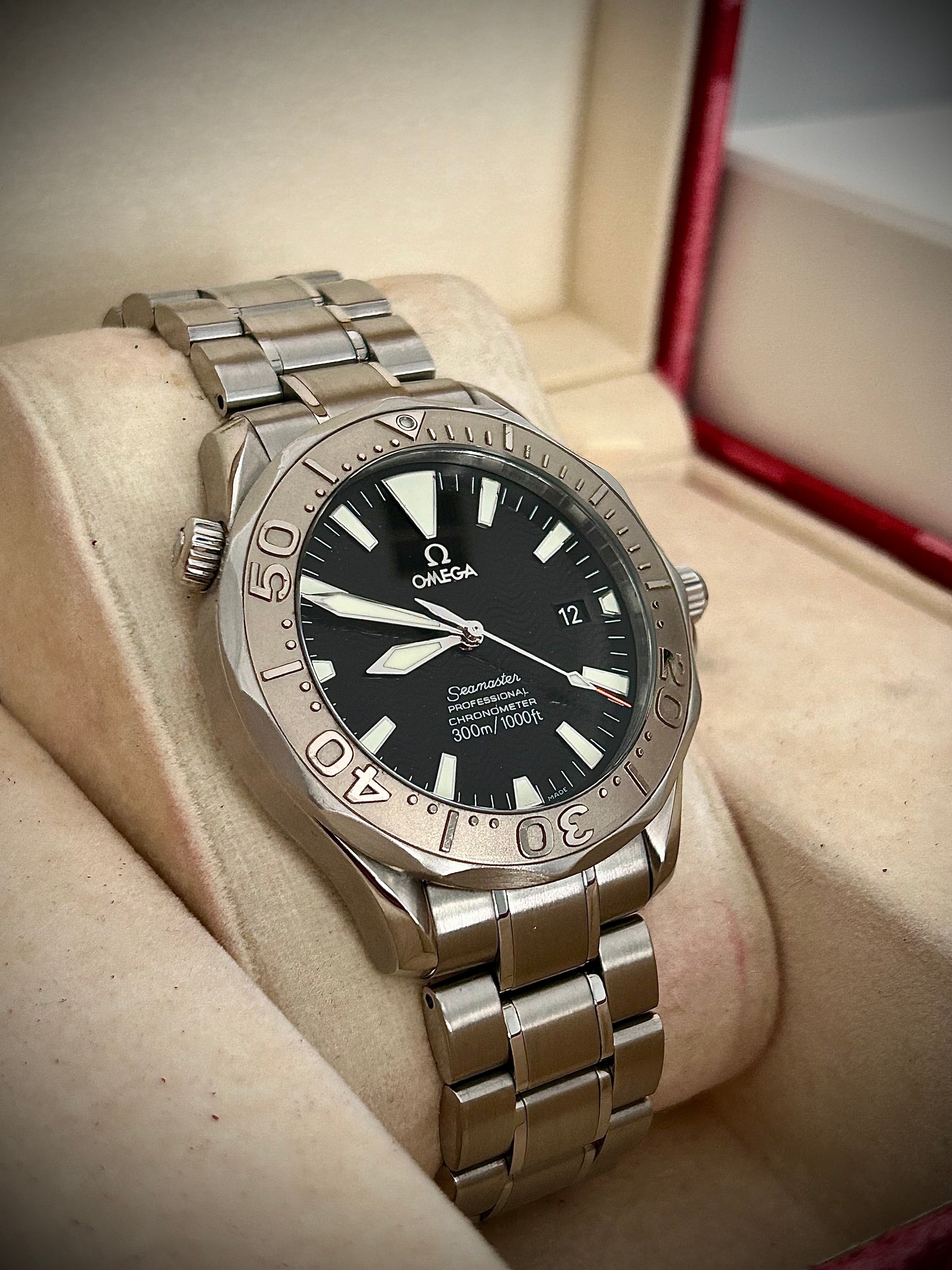 2006 OMEGA SEAMASTER 300, 2230.50, FULL SET, INC GST