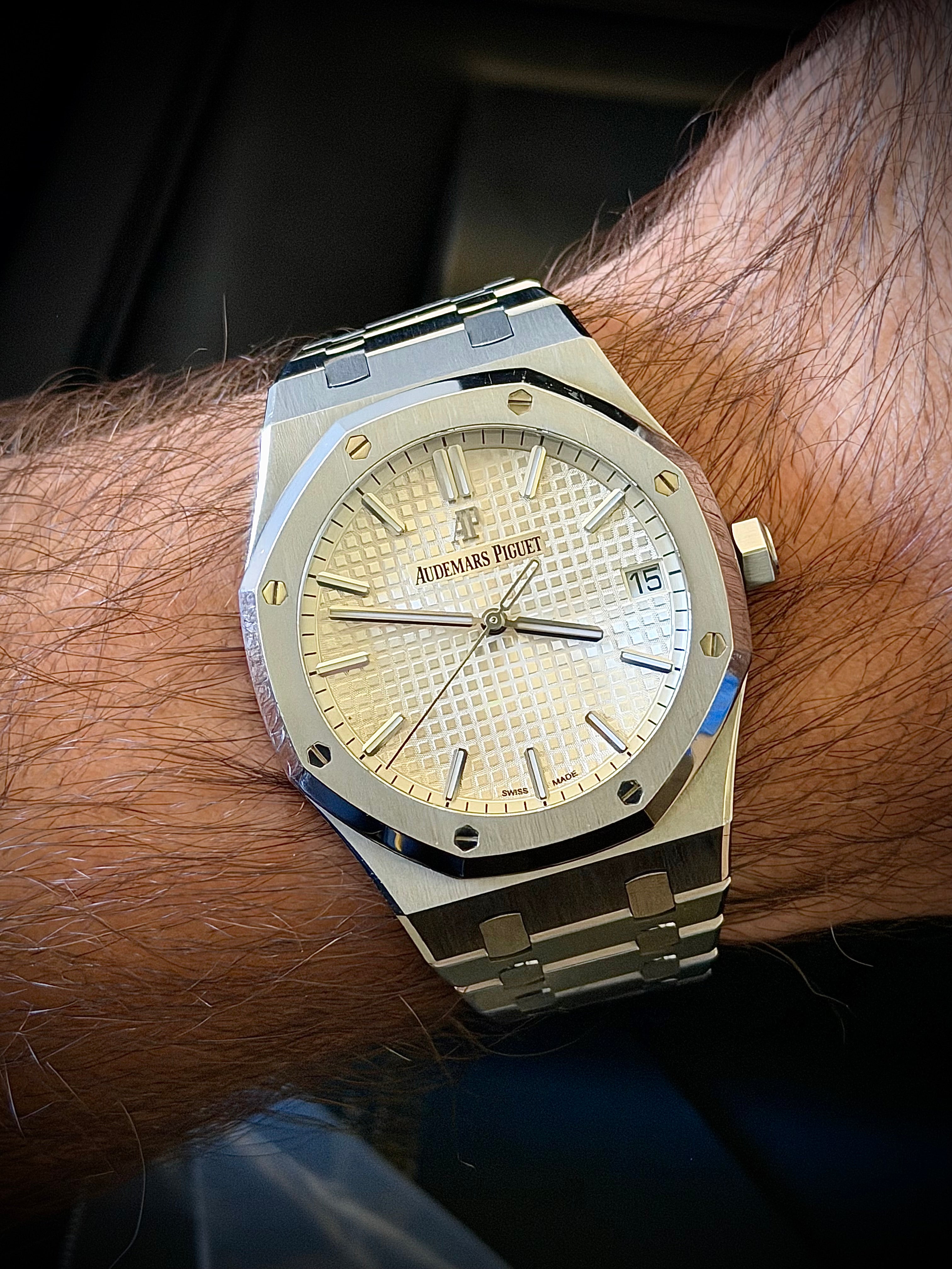 2020 AUDEMARS PIGUET ROYAL OAK, 15500ST, WHITE DIAL, FULL SET, INC GST