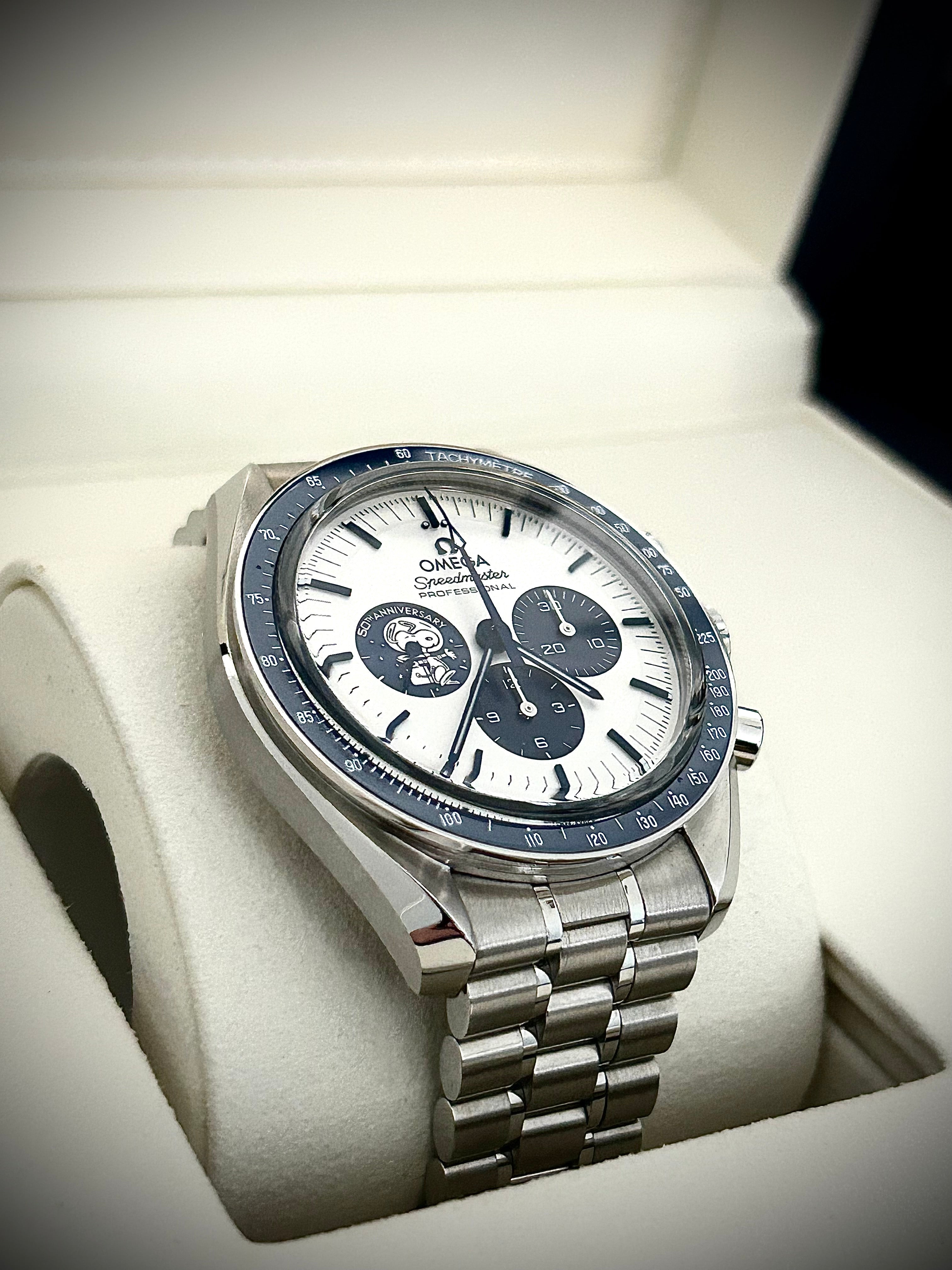 2024 OMEGA SPEEDMASTER SILVER SNOOPY, FULL SET, INC GST