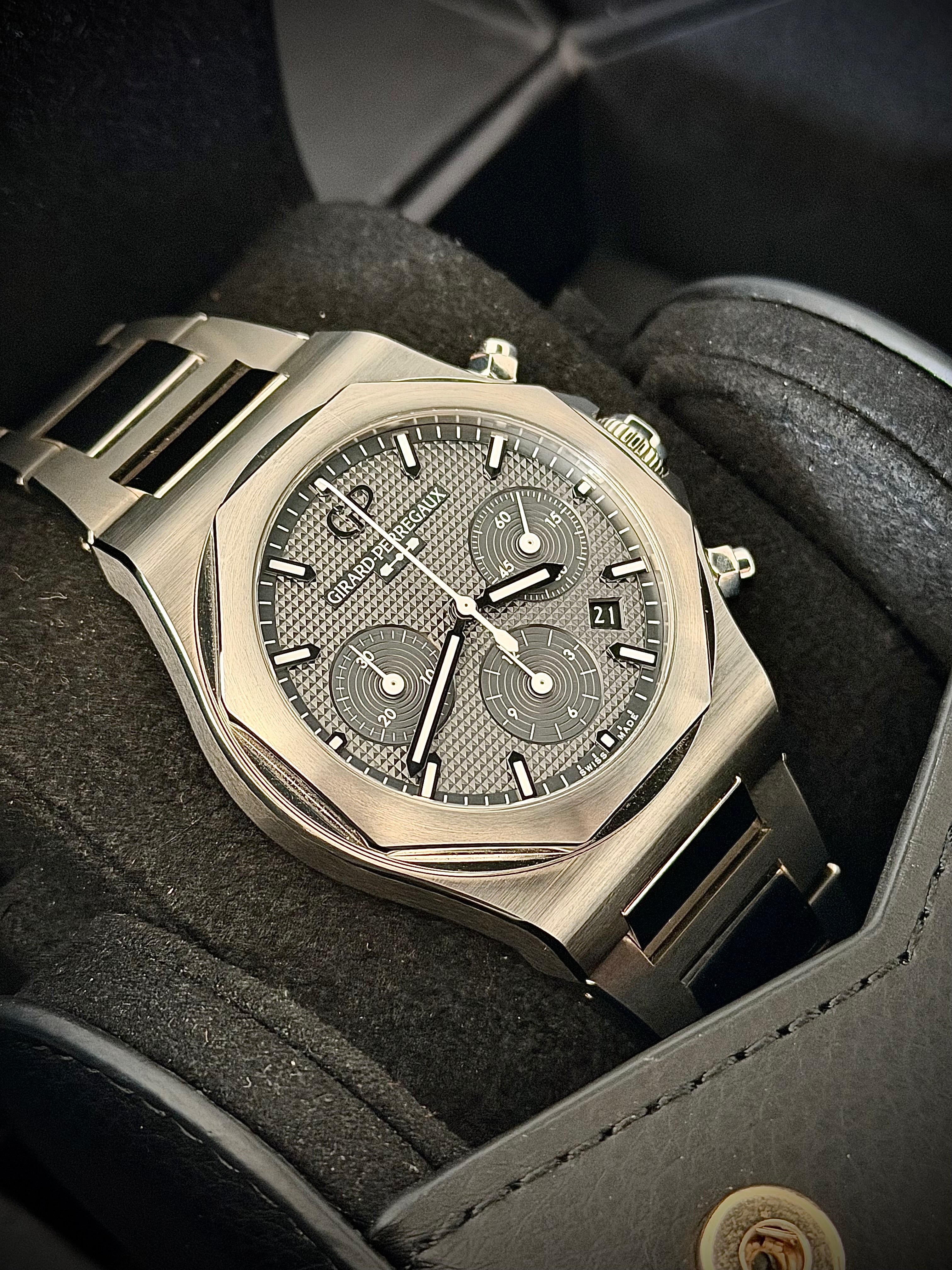 2024 GIRARD-PERREGAUX LAUREATO CHRONOGRAPH TI49, 81020-21-3263-1CM, 42MM, FULL SET, INC GST