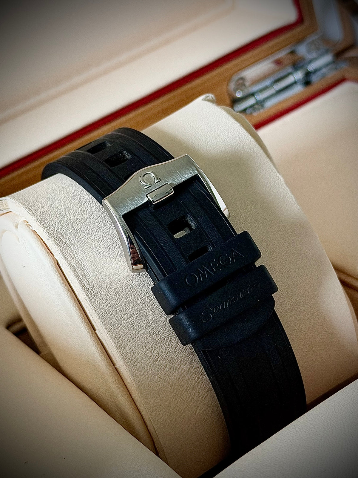2025 OMEGA SEAMASTER DIVER 300M, 210.32.42.20.01.001, BLACK DIAL, BLACK RUBBER STRAP, FULL SET, INC GST