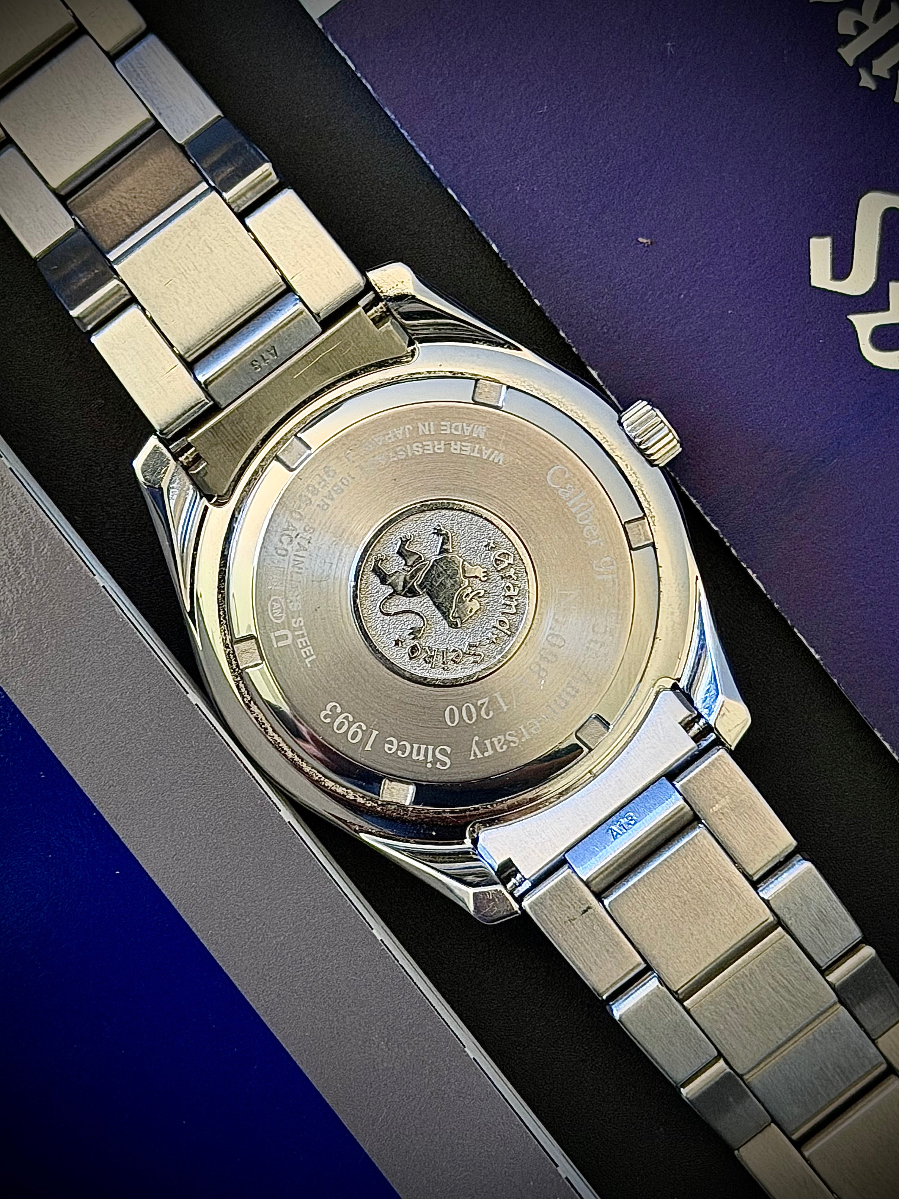 2018 GRAND SEIKO HERITAGE COLLECTION QUARTZ GMT 25TH ANNIVERSARY LIMITED EDITION, SBGN007, GREEN DIAL, FULL SET, INC GST